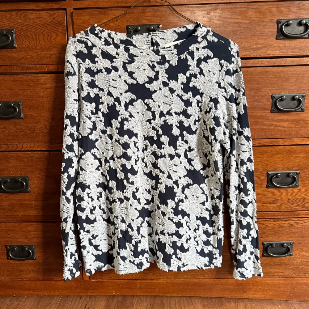 LOFT Navy and White Mock Neck top size L